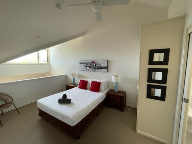 มารีเนอร์ เบย์ อพาร์ตเมนท์ Aparthotel ไบรอนเบย์ ภายนอก รูปภาพ